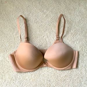 Victoria’s Secret beige push up bra